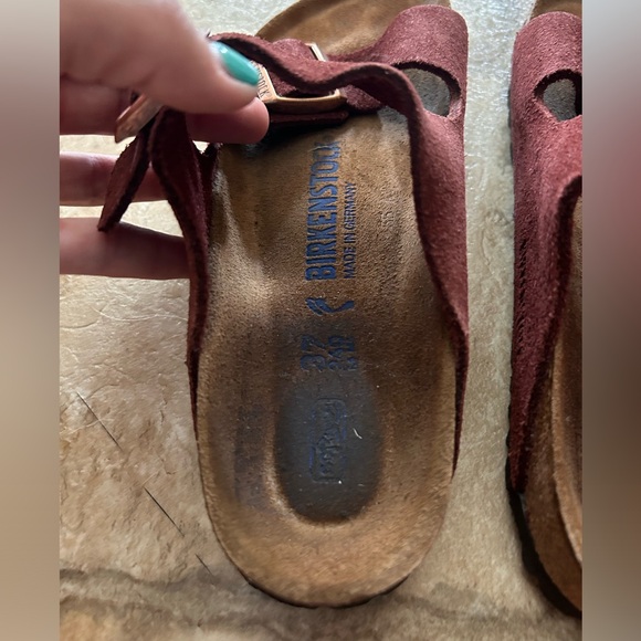 Birkenstock Arizona Suede Leather Sandal, Zinfandel Color, Size 37 Regular/Wide - Picture 3 of 9